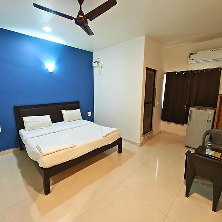 Отель Calangute Turista Экстерьер фото