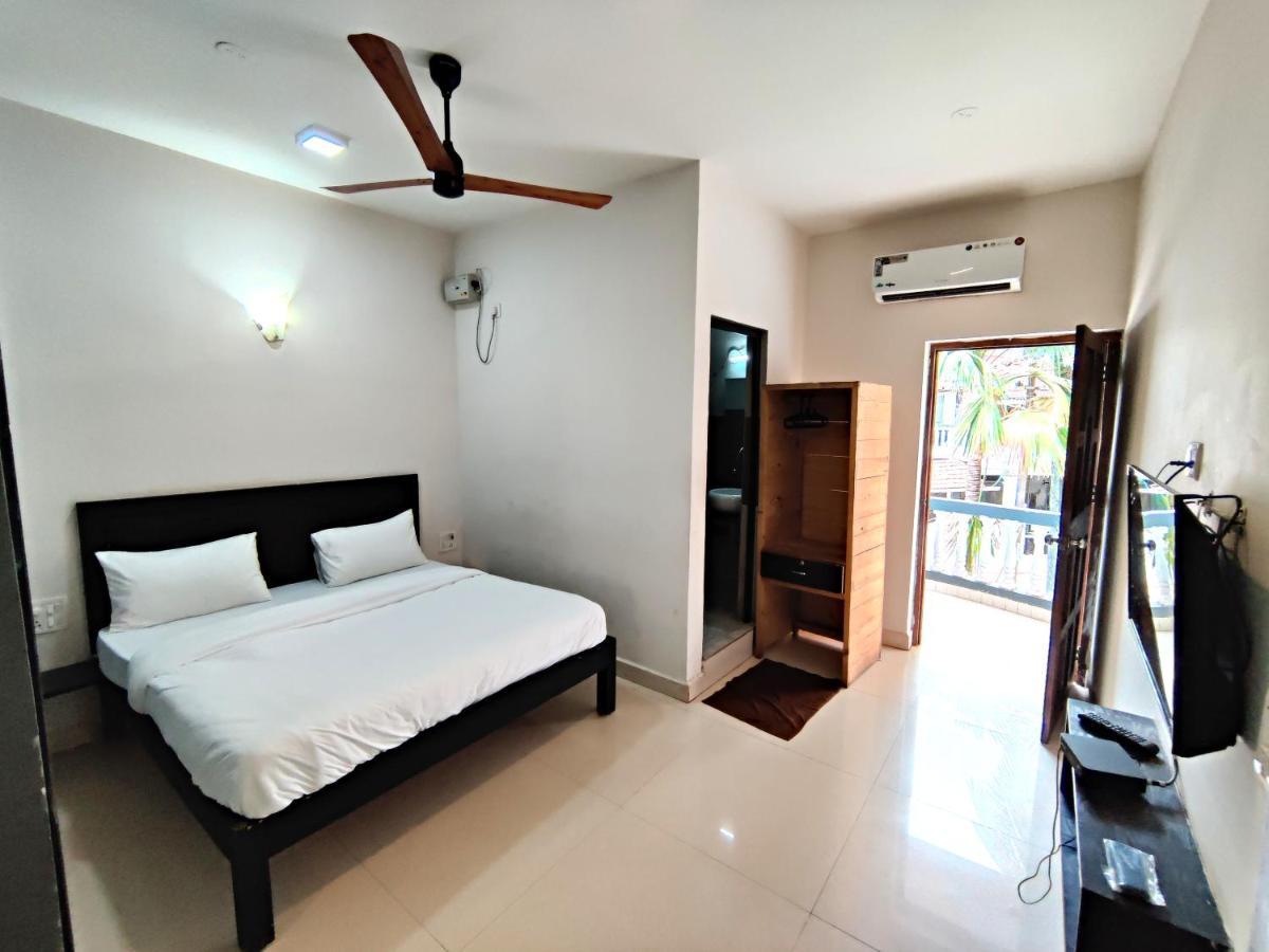 Отель Calangute Turista Экстерьер фото