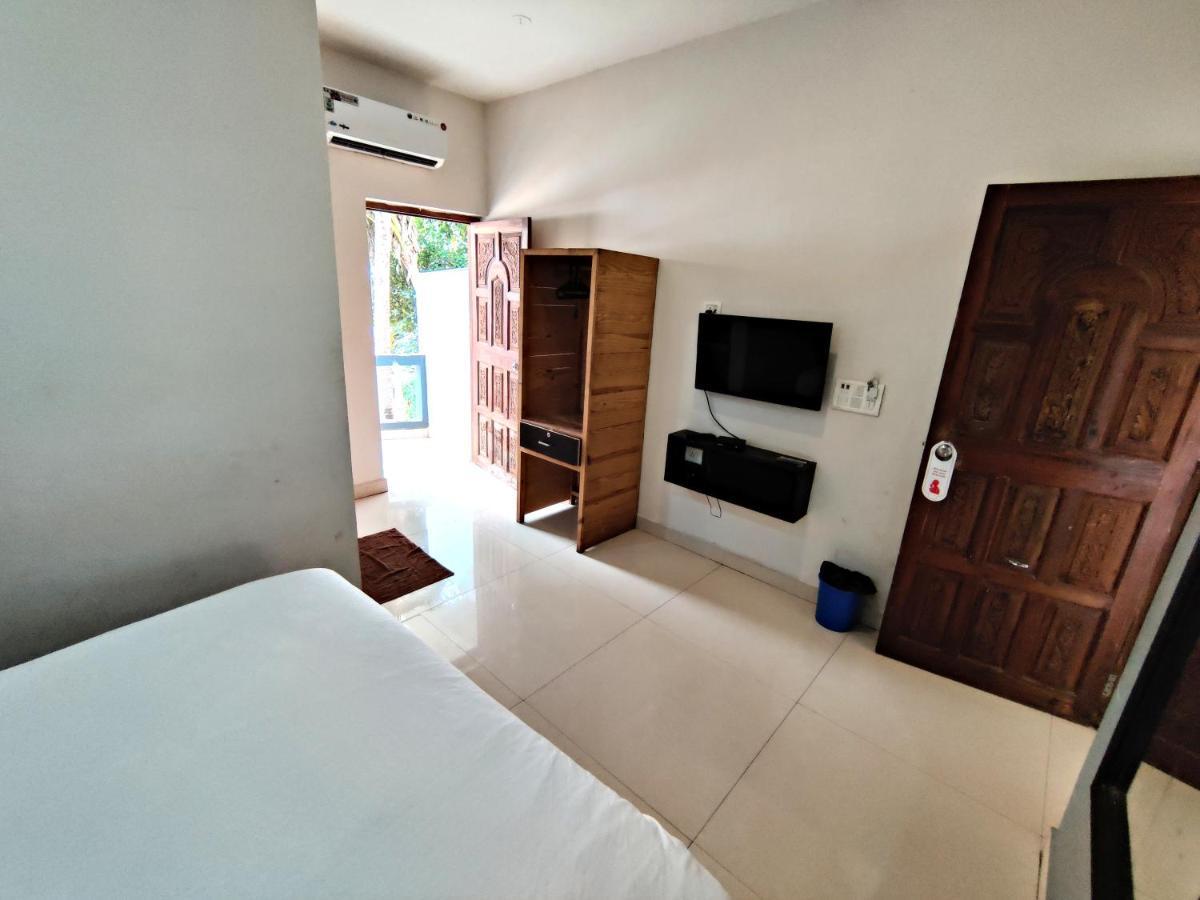 Отель Calangute Turista Экстерьер фото