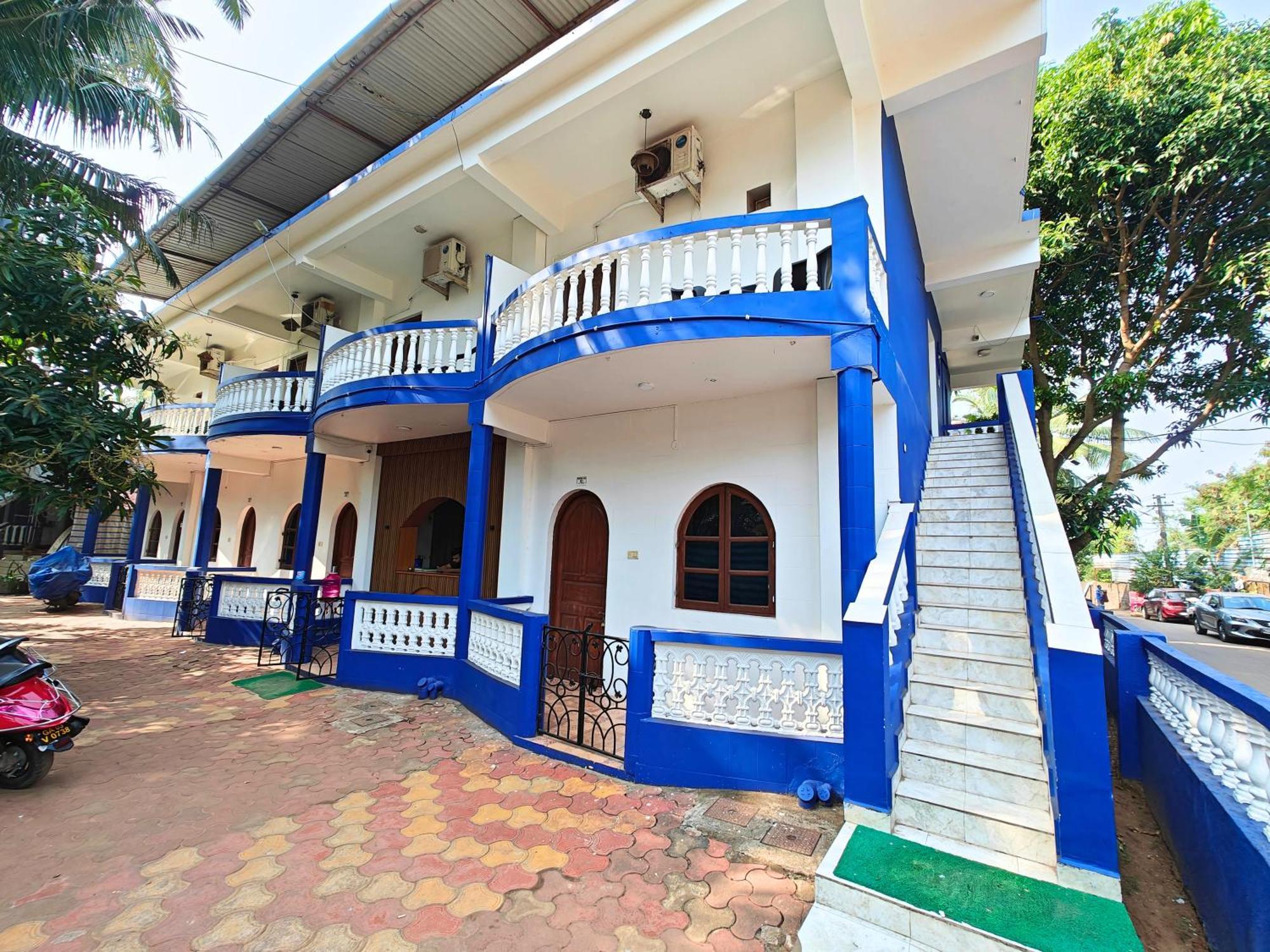 Отель Calangute Turista Экстерьер фото
