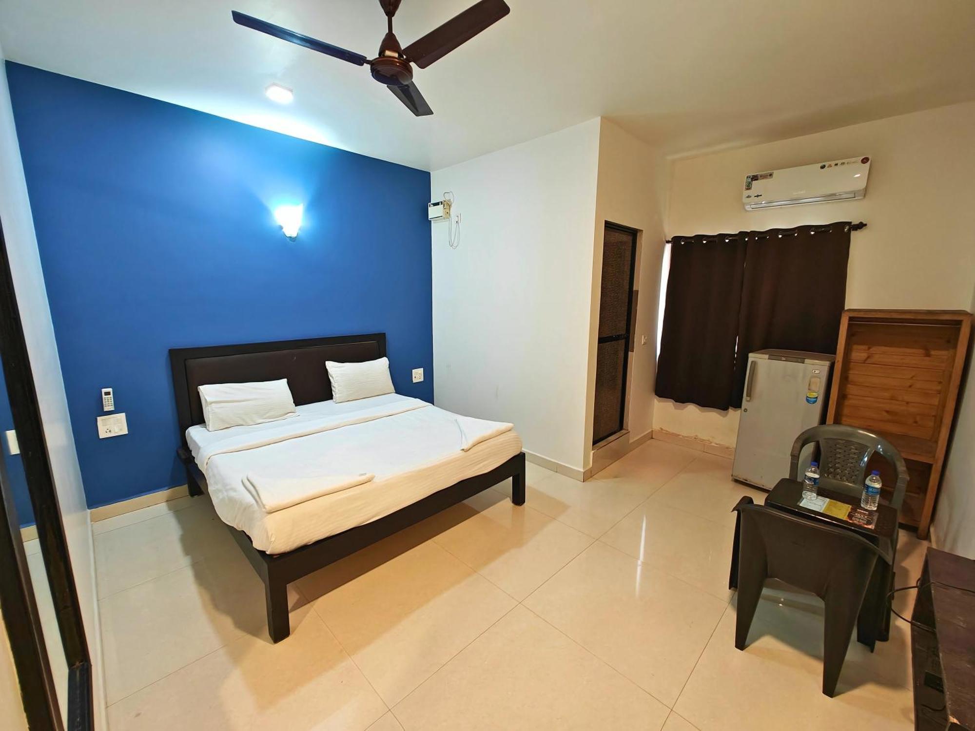 Отель Calangute Turista Экстерьер фото