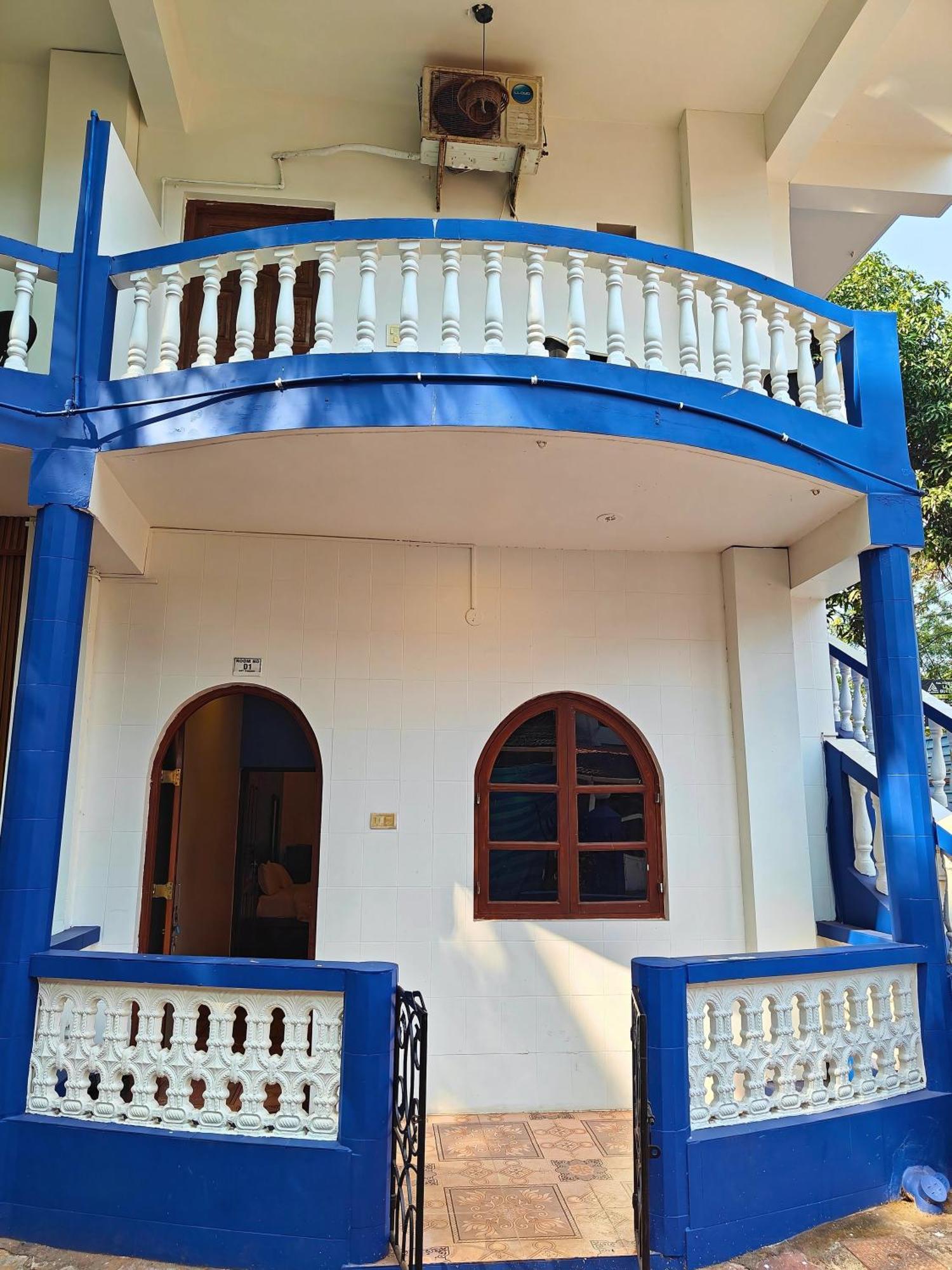 Отель Calangute Turista Экстерьер фото